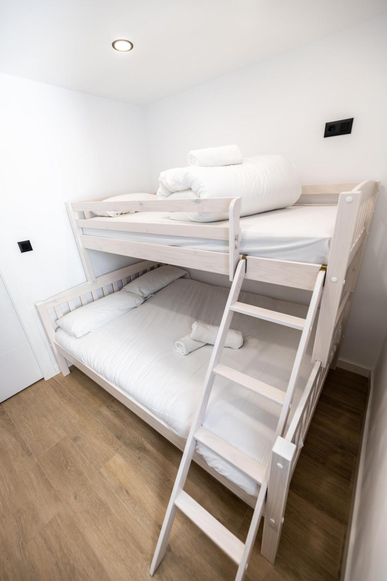 Luxury Refurnished Apartment With Private Parking Close To Ski Slopes Sierra Nevada Bagian luar foto
